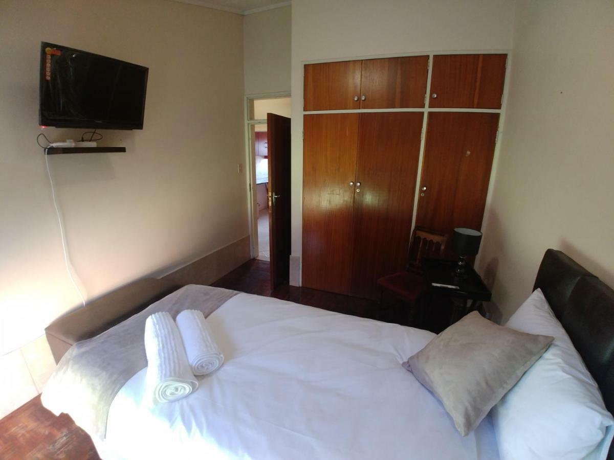 22 On Nicol Hotel Secunda Exterior photo