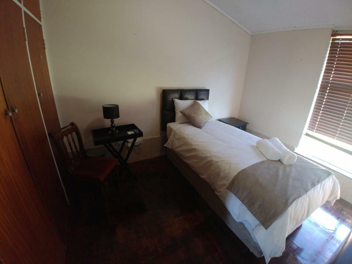 22 On Nicol Hotel Secunda Exterior photo